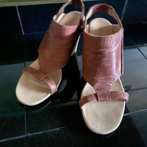 Koolaburra Ugg Brown Leather Perez Slingback Wedge Heel Sandals